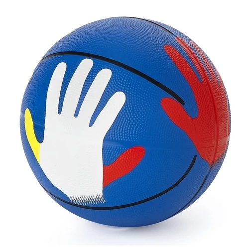 Shooting basketball TREMBLAY